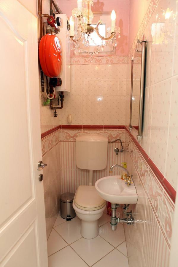 70m² 2 slaapkamer, 1 privé badkamer Appartement in Portorož Buitenkant foto