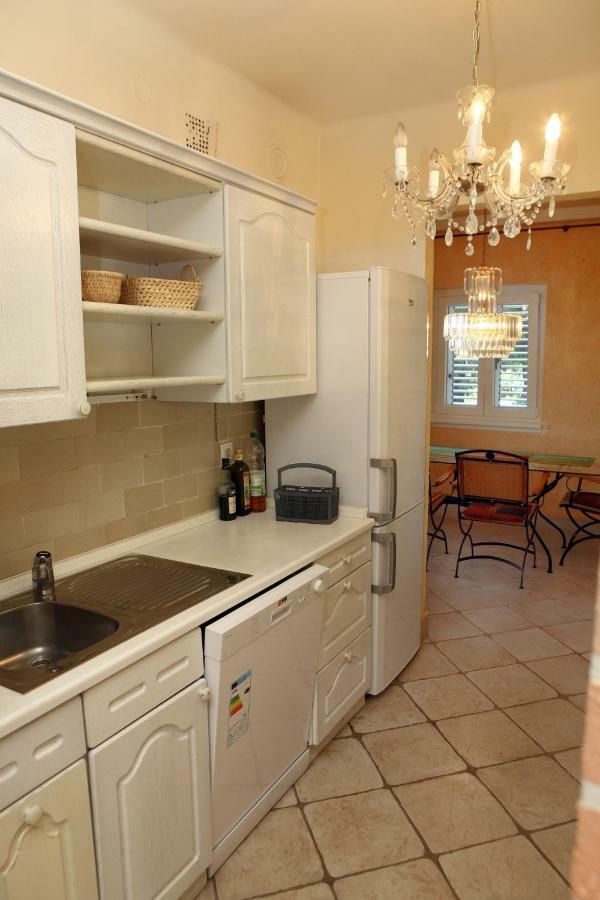 70m² 2 slaapkamer, 1 privé badkamer Appartement in Portorož Buitenkant foto